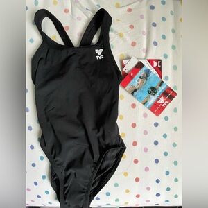 Brand new TYR Youth Solid Dimaxback Black